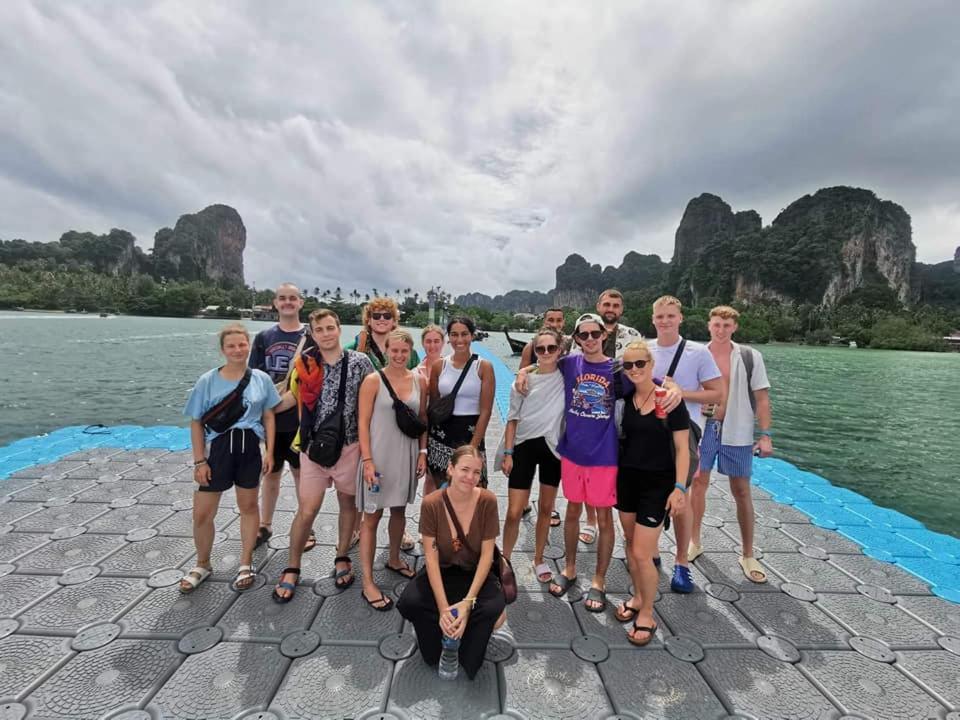 Sleeper Hostel Ao Nang エクステリア 写真