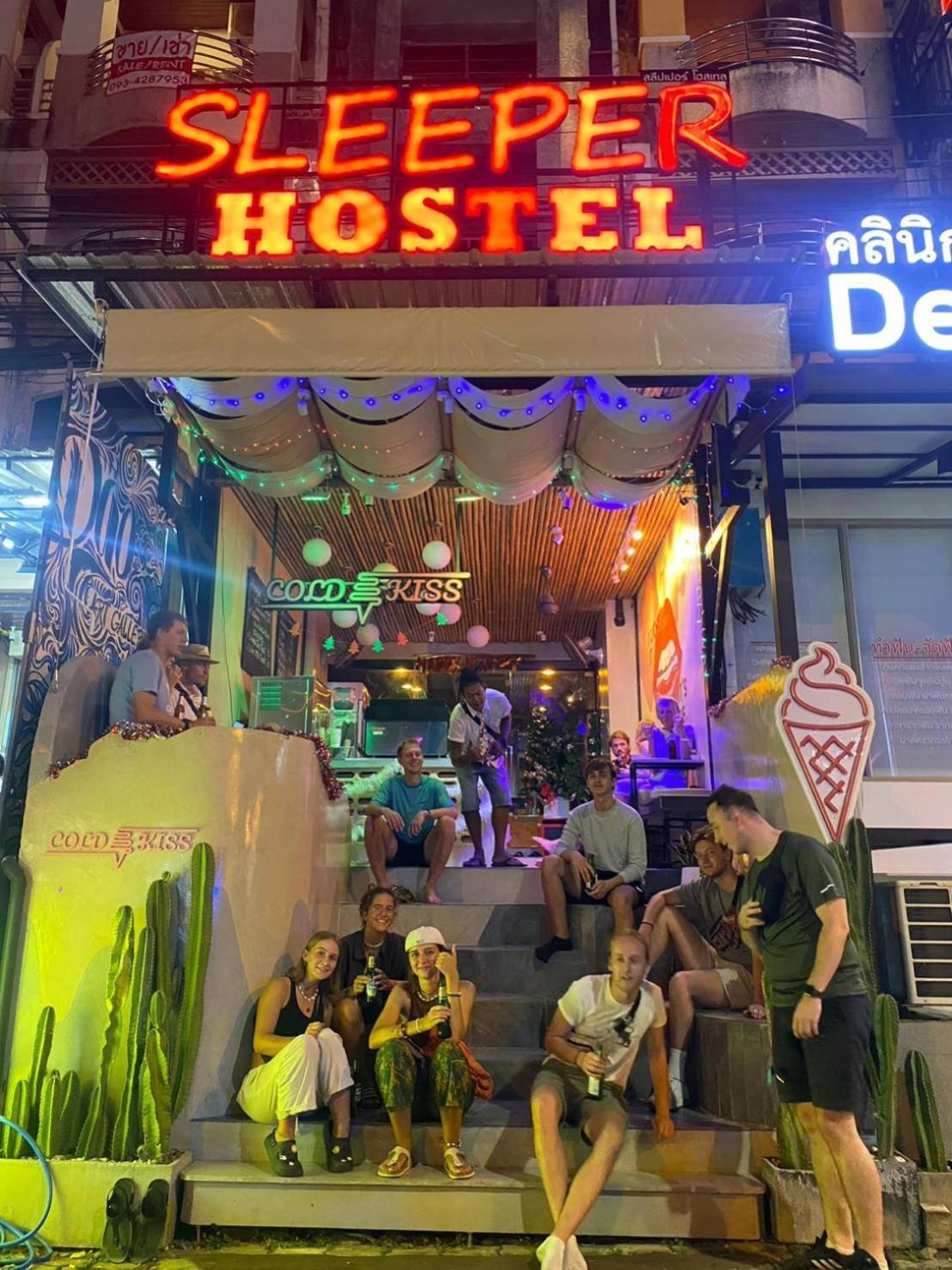 Sleeper Hostel Ao Nang エクステリア 写真