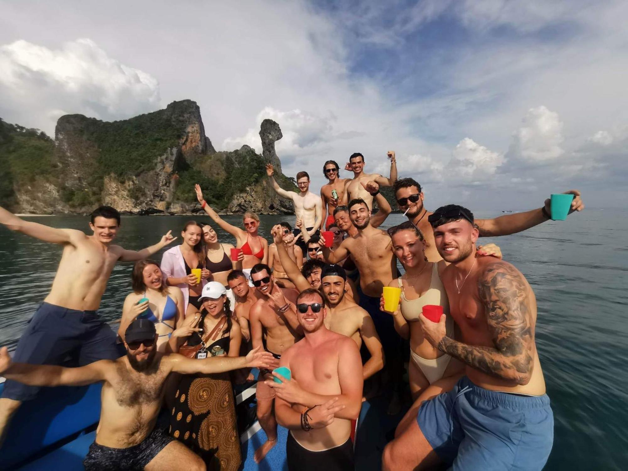 Sleeper Hostel Ao Nang エクステリア 写真