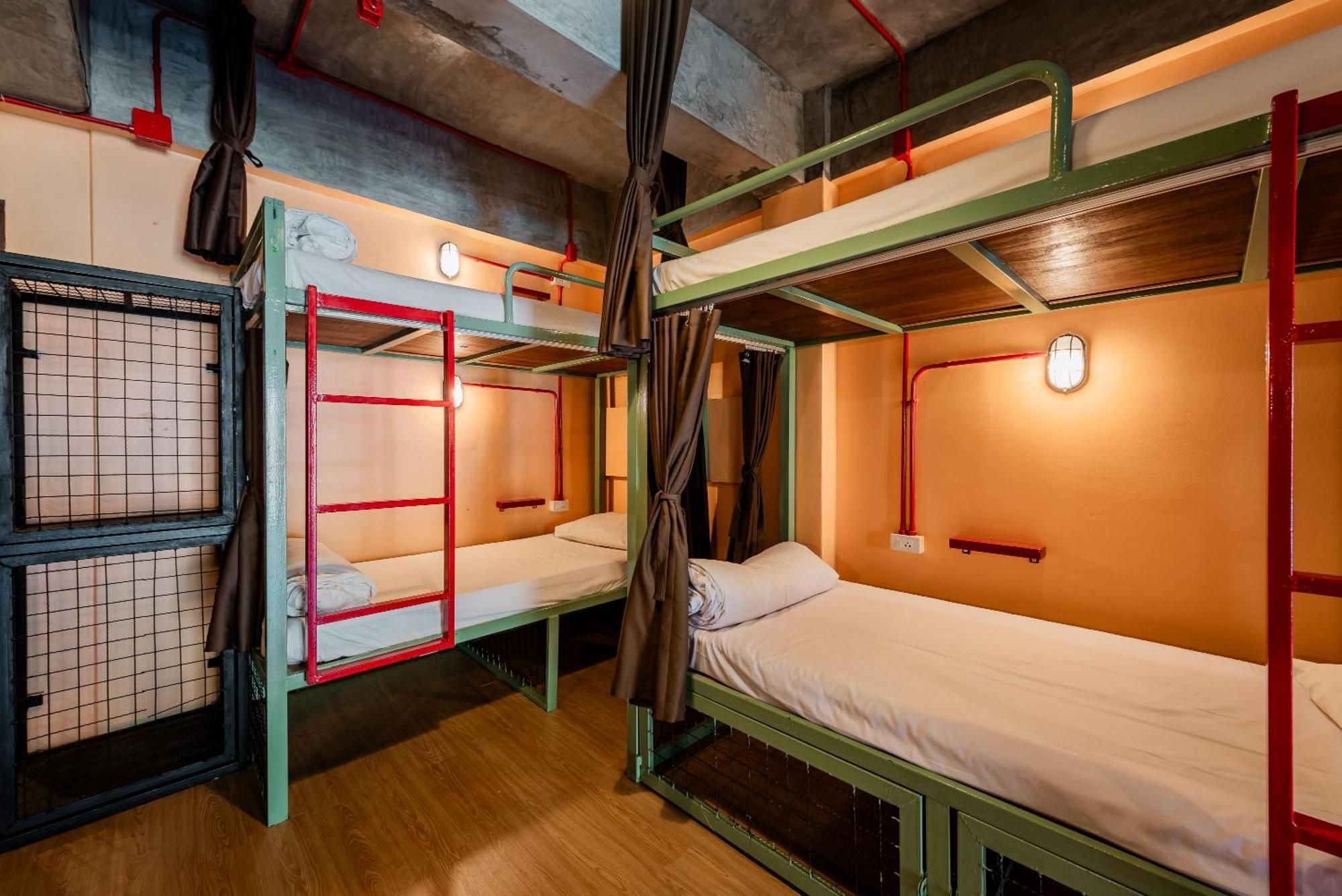 Sleeper Hostel Ao Nang エクステリア 写真