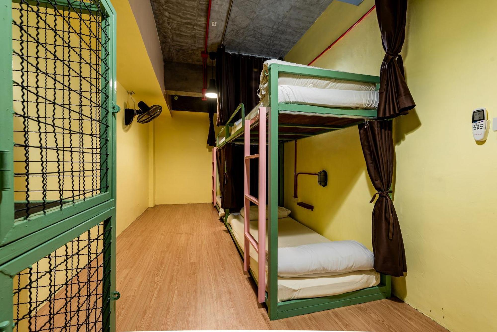 Sleeper Hostel Ao Nang エクステリア 写真