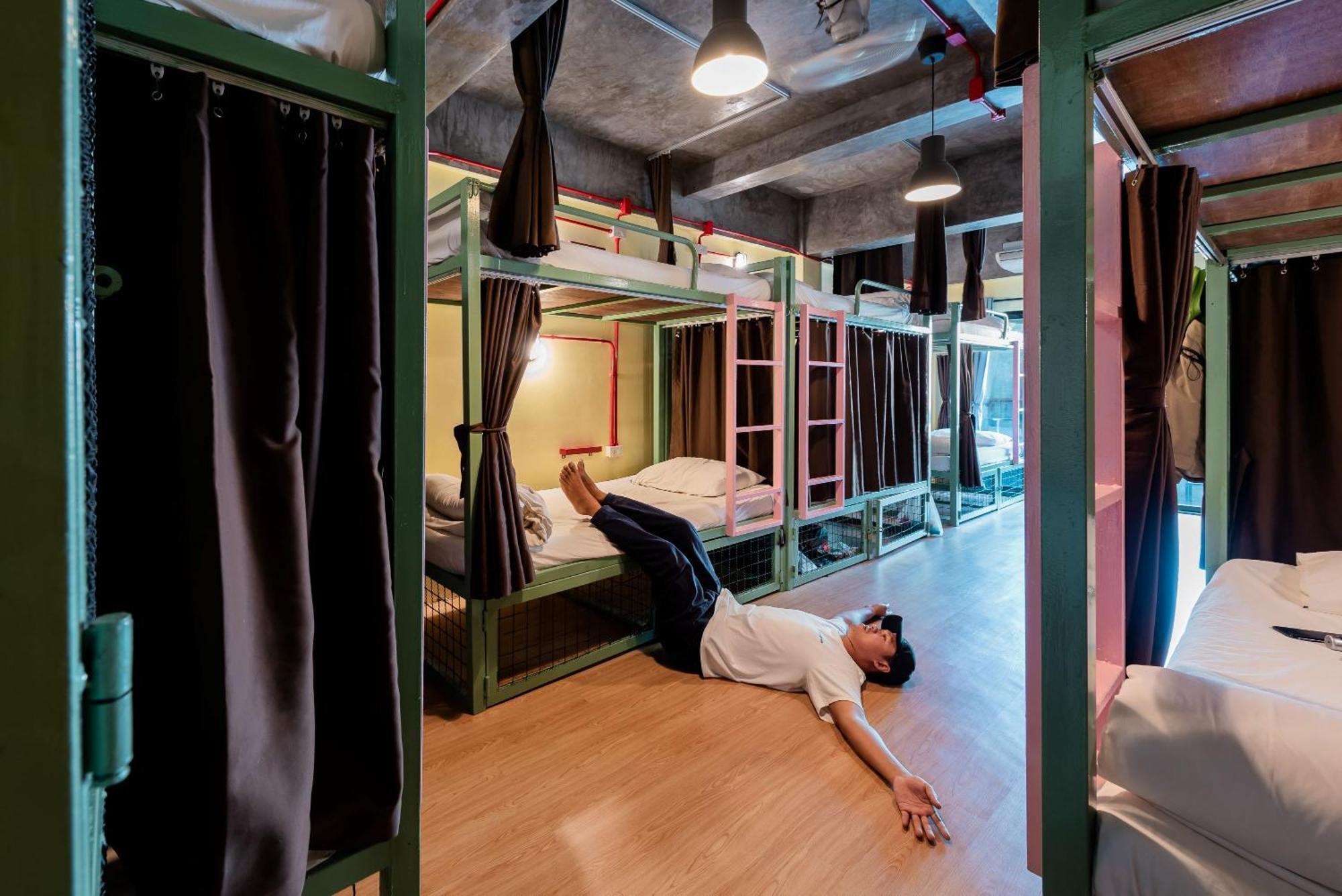 Sleeper Hostel Ao Nang エクステリア 写真