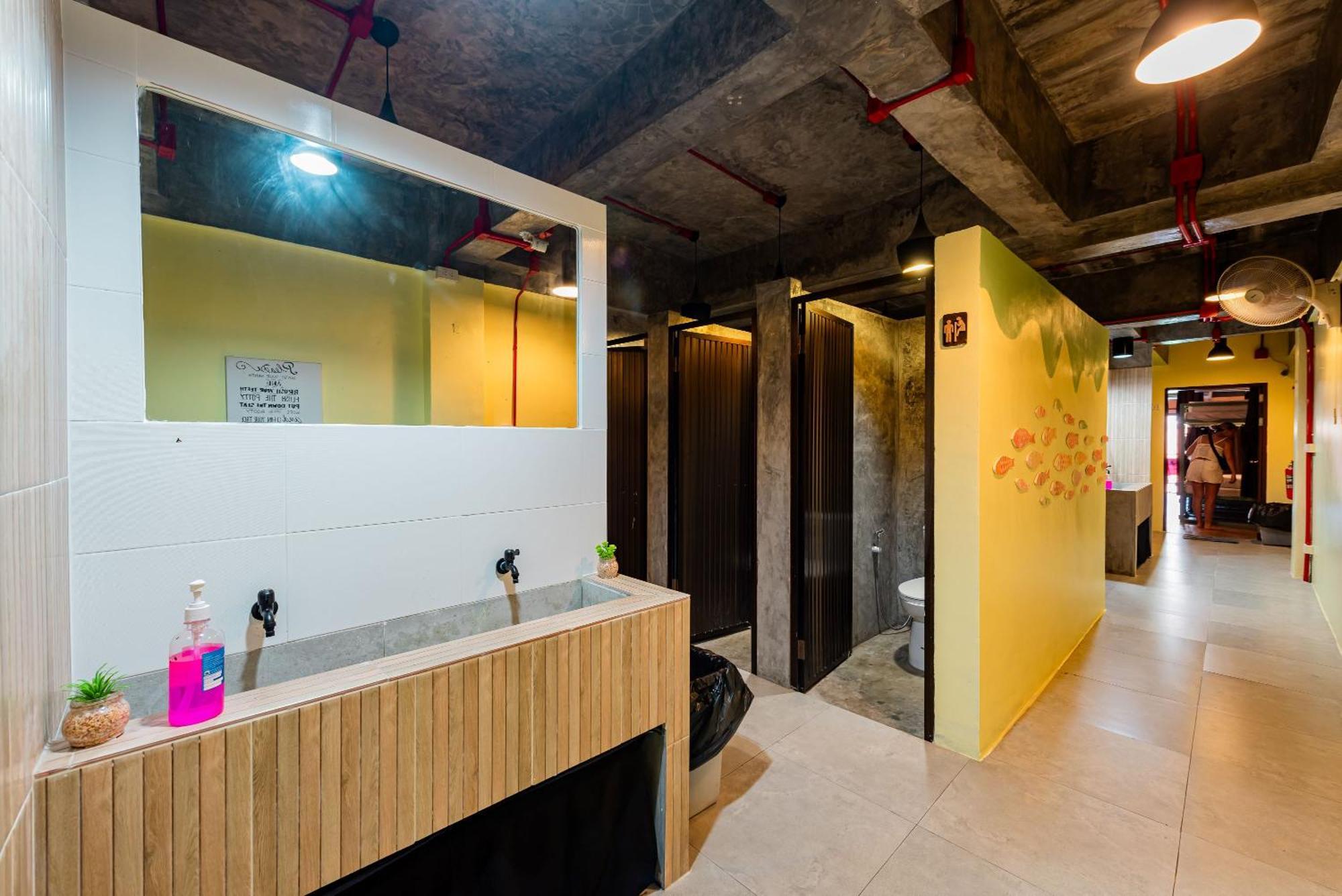 Sleeper Hostel Ao Nang エクステリア 写真