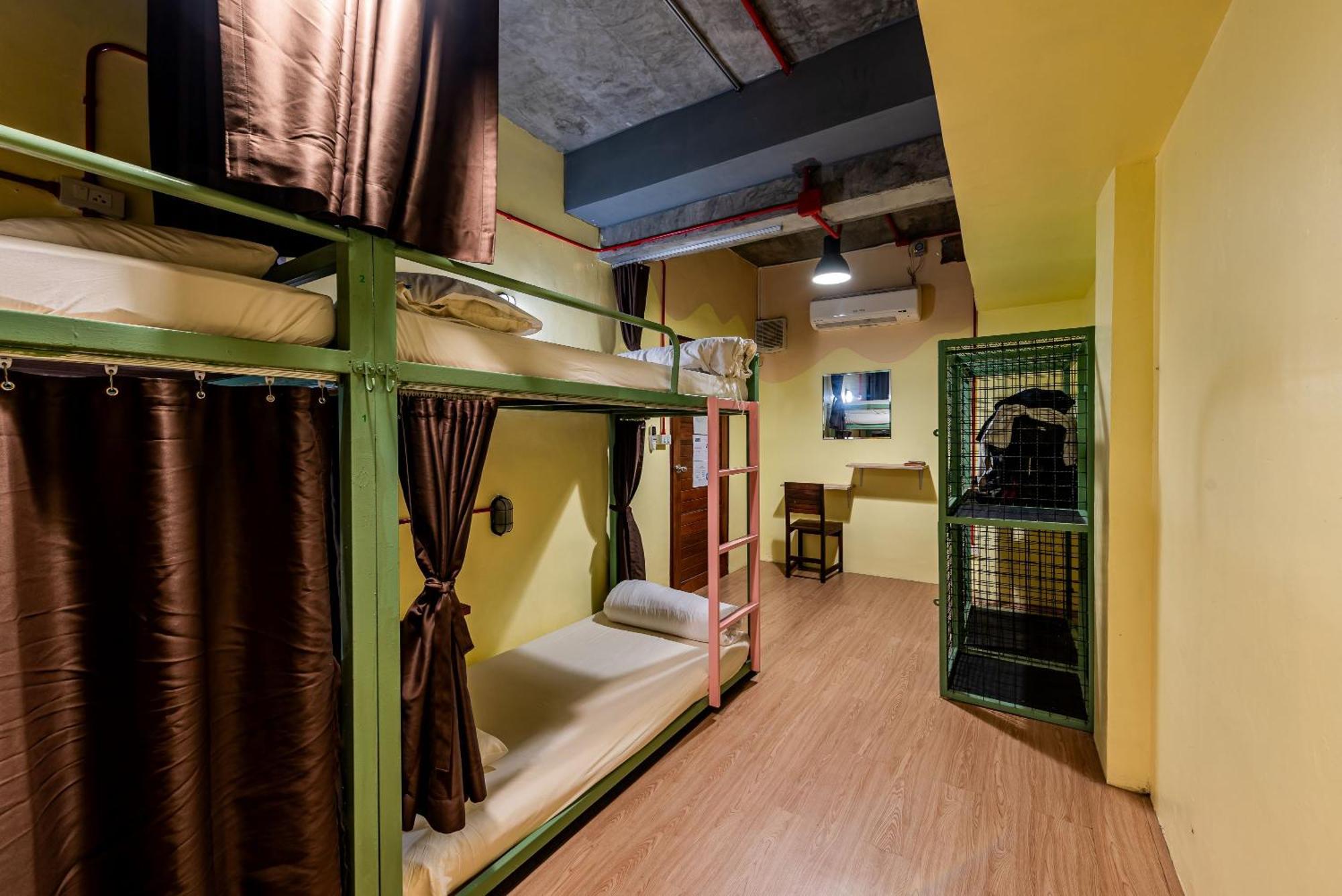 Sleeper Hostel Ao Nang エクステリア 写真