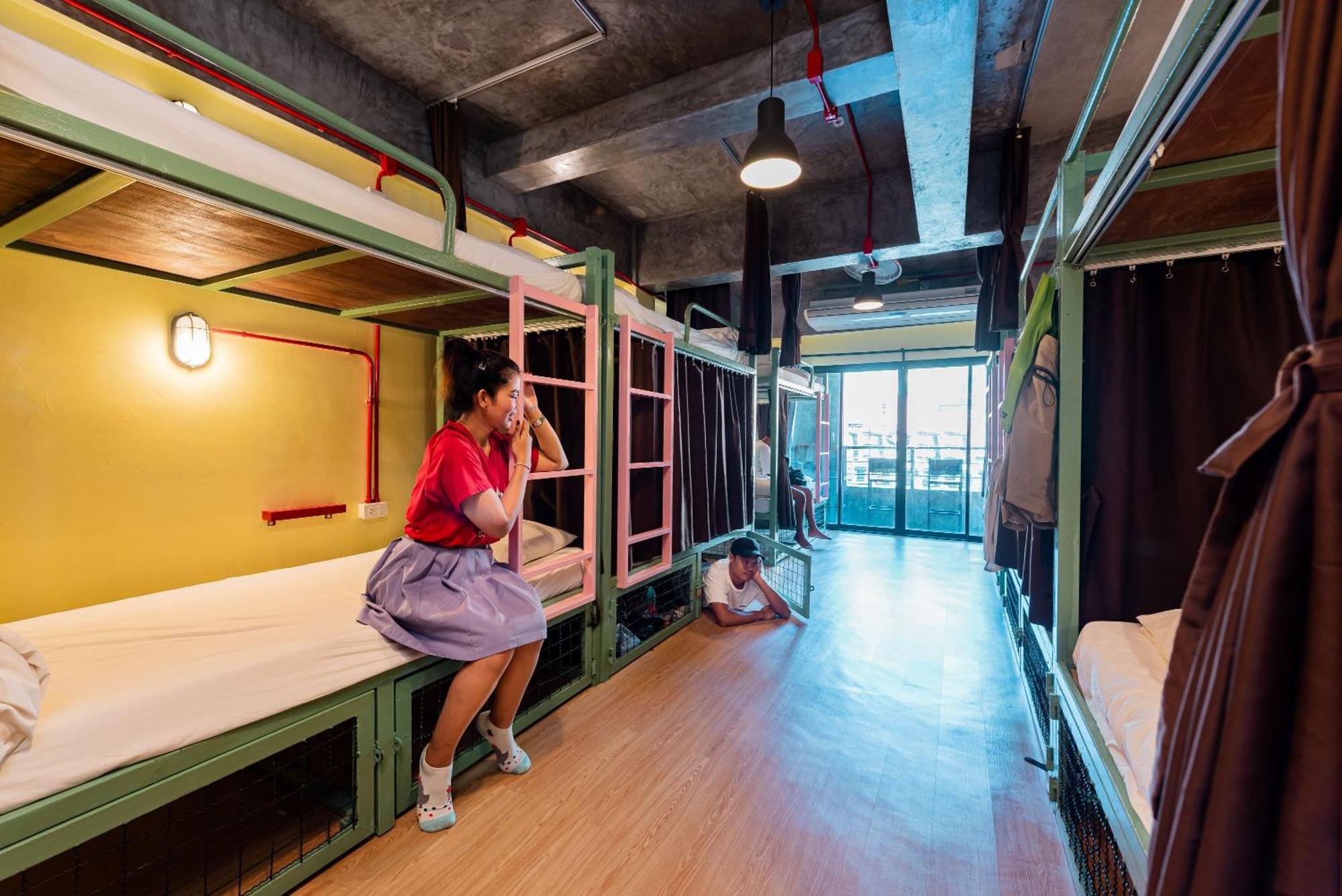 Sleeper Hostel Ao Nang エクステリア 写真