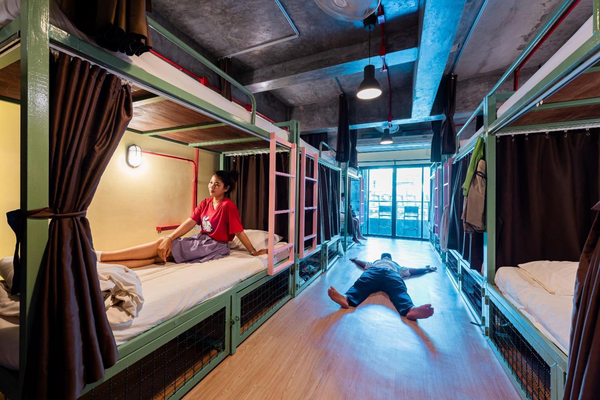 Sleeper Hostel Ao Nang エクステリア 写真